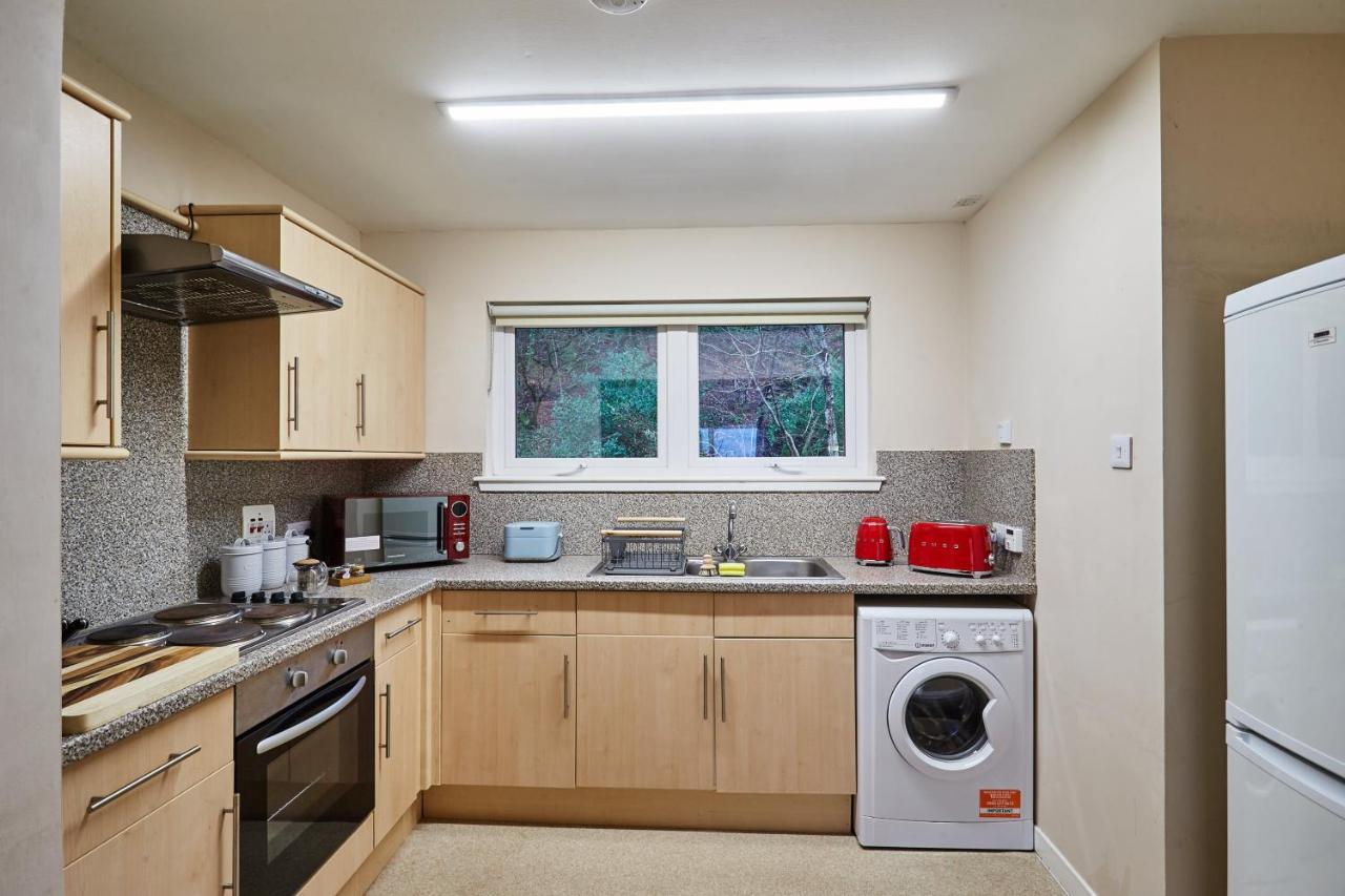 Etive, Beautiful Lochside Apartment With Balcony Fort William Ngoại thất bức ảnh